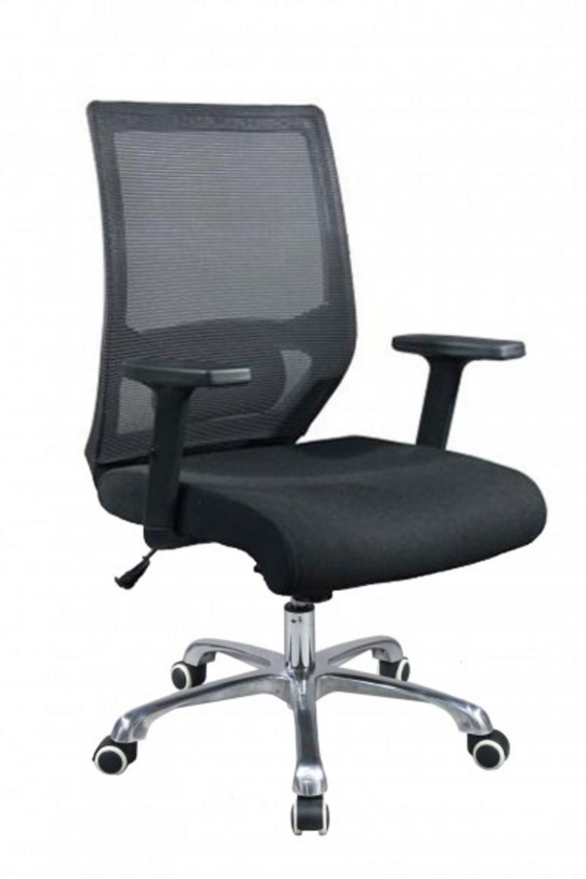 Đệm ngồi mút đúc cao cấp tạo cảm giác êm ái, thoải mái cho người sử dụng.