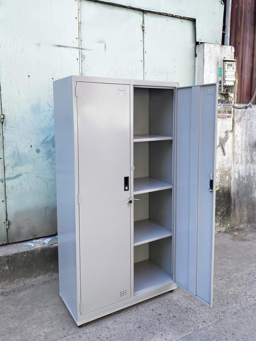 3 mâm tole di động giúp tạo 4 ngăn linh hoạt cho hồ sơ A4.