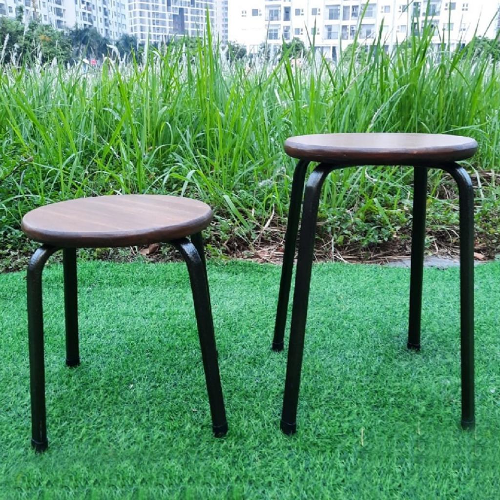 Khung sắt ống elip với lớp sơn tĩnh điện chống gỉ và bền chắc.