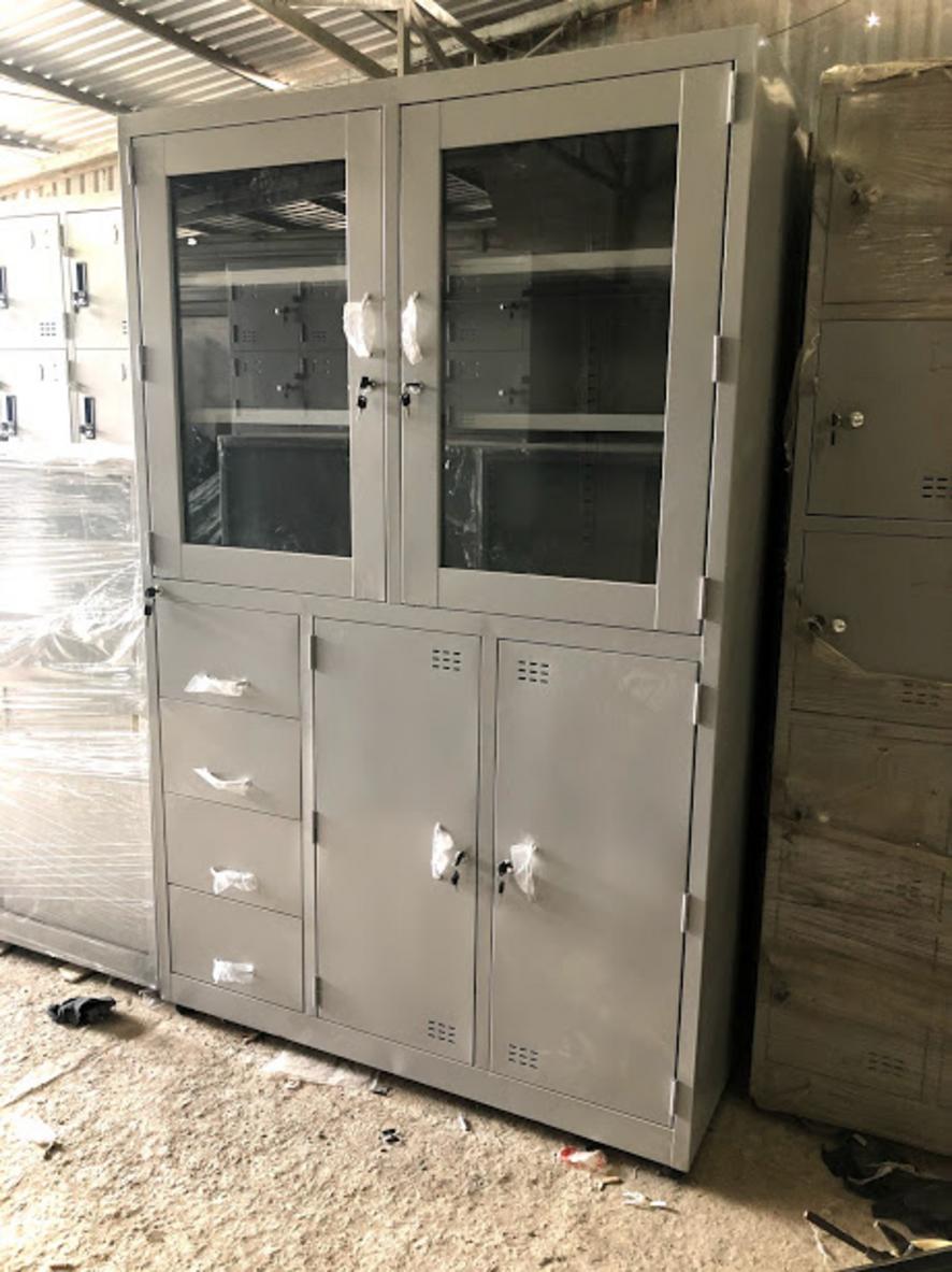 Cửa lùa trượt mượt — không chiếm diện tích khi mở, phù hợp không gian hẹp.