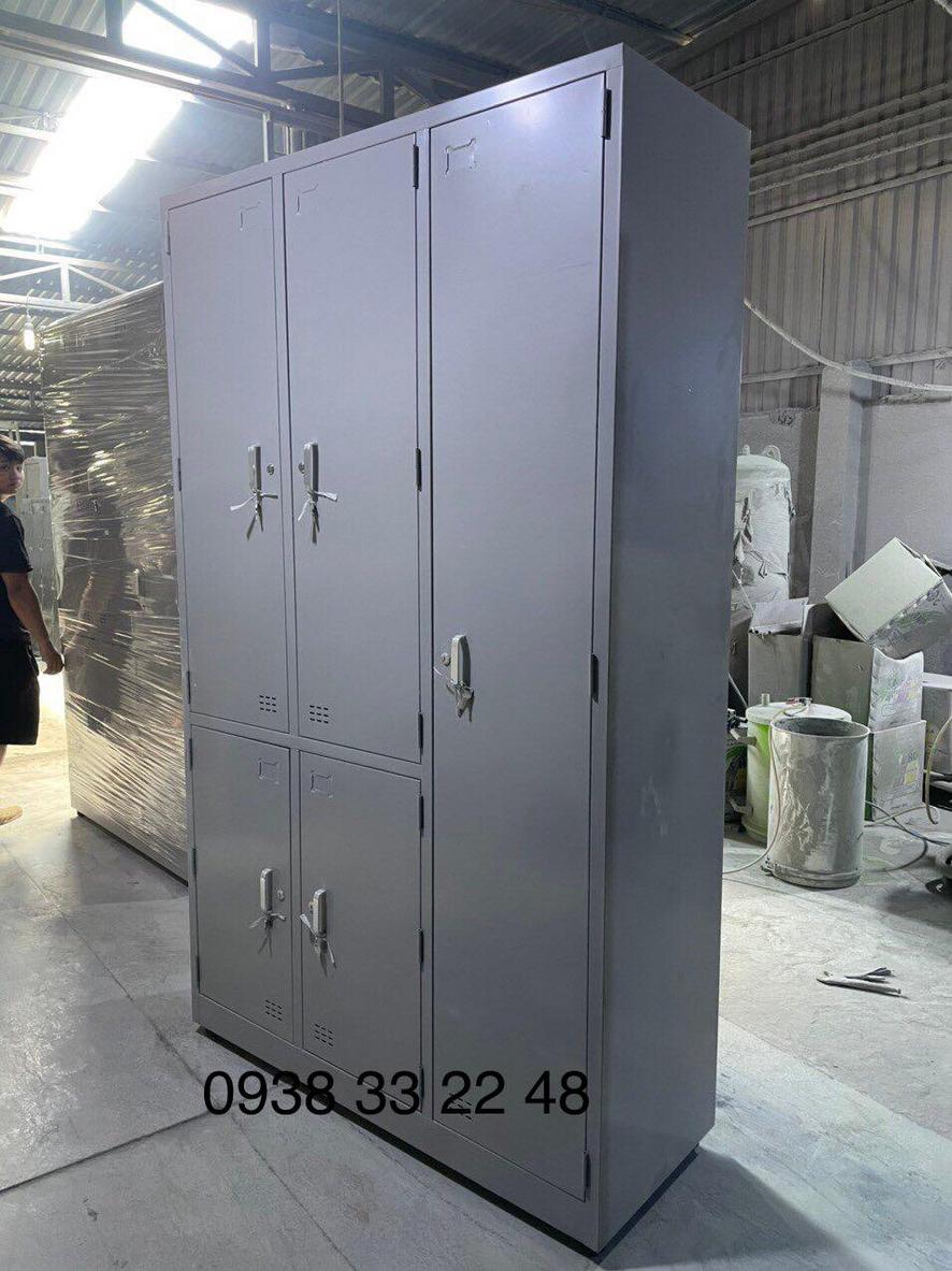 Tole thép dày 0.5–0.7 mm và khung hàn liền — thiết kế chịu lực, chống cong vênh.