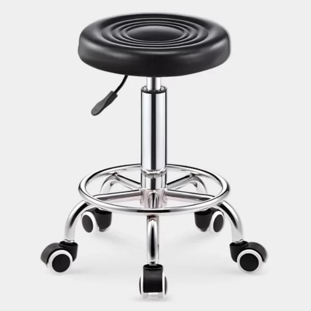 Ảnh tổng thể Ghế 1950 nổi bật với thiết kế ergonomic và da simili cao cấp.