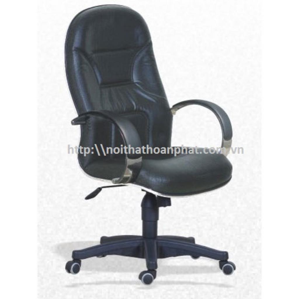 Lưng ghế cao với đệm mút dày êm ái tạo cảm giác thoải mái tối ưu cho người sử dụng.