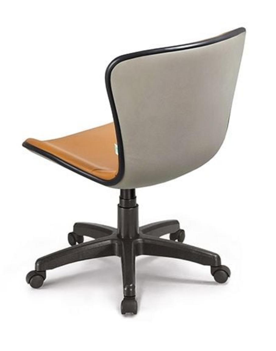 Hình ảnh tổng quan ghế xoay GX2318 với thiết kế hiện đại và sang trọng.