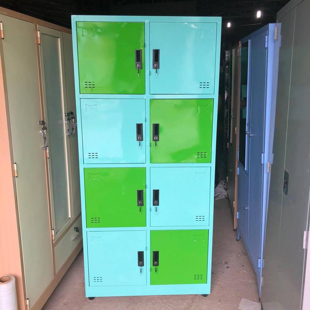 Tủ locker 8 ngăn màu xanh TCN8N2K — lựa chọn gọn gàng, an toàn cho văn phòng và nhà máy.