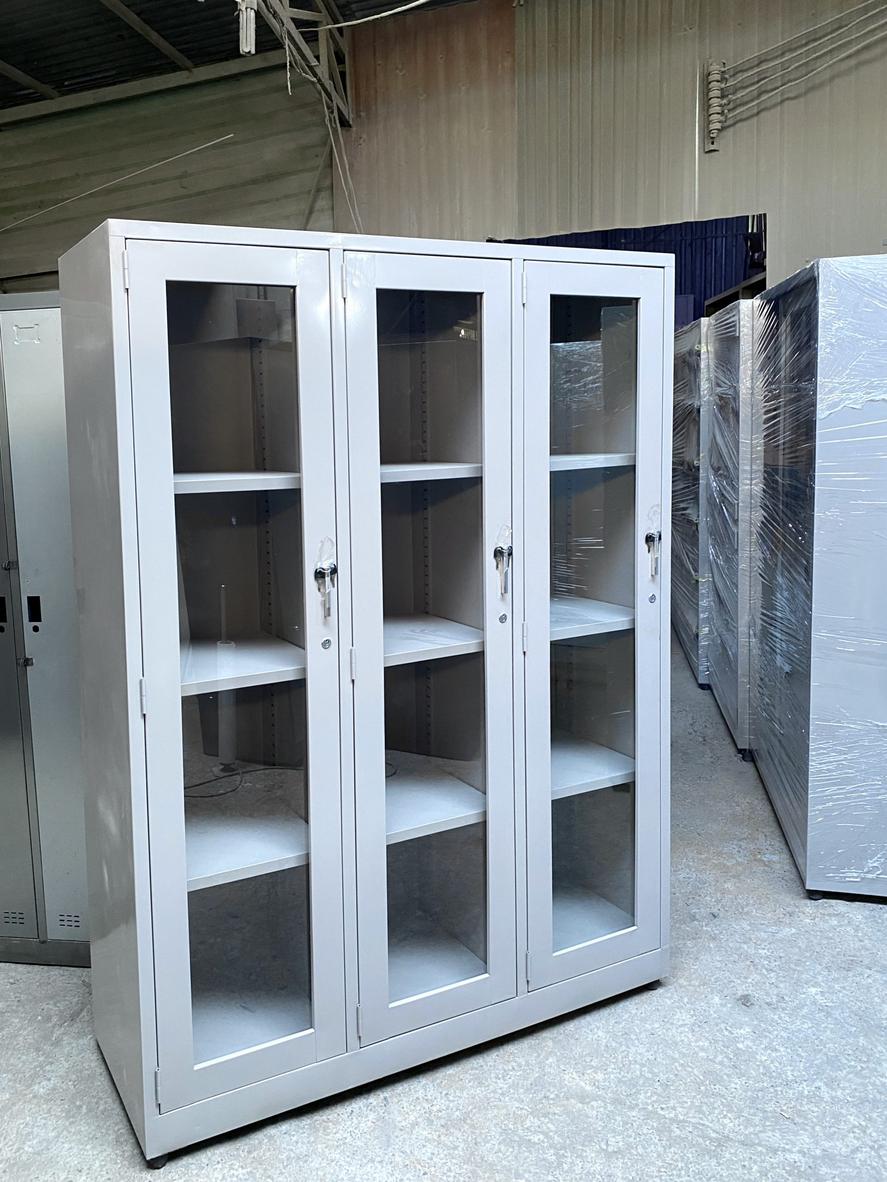 Tủ sắt hồ sơ 3 khoang 3CMK — giải pháp lưu trữ chuyên nghiệp cho văn phòng.