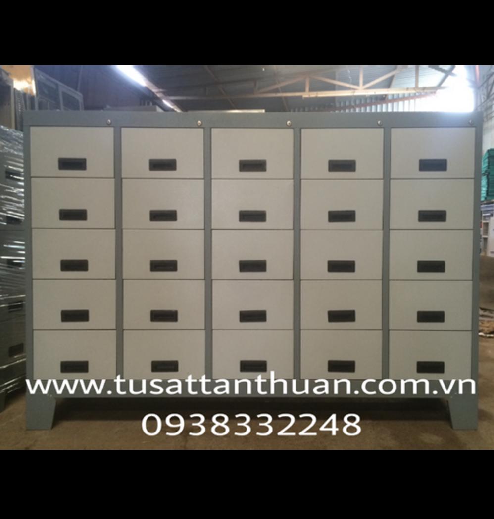 Tủ sắt quân đội 25 ngăn TQD25H — thiết kế chuẩn, bền bỉ, phù hợp văn phòng và trường học.