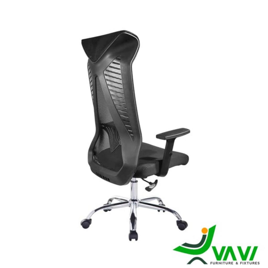 Đệm mút đúc định hình đàn hồi cao mang lại sự êm ái và thoải mái lâu dài.