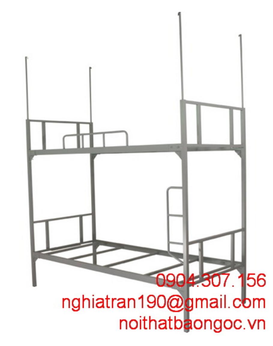 Hai hộp để đồ cá nhân tích hợp tiện lợi ngay dưới giường.