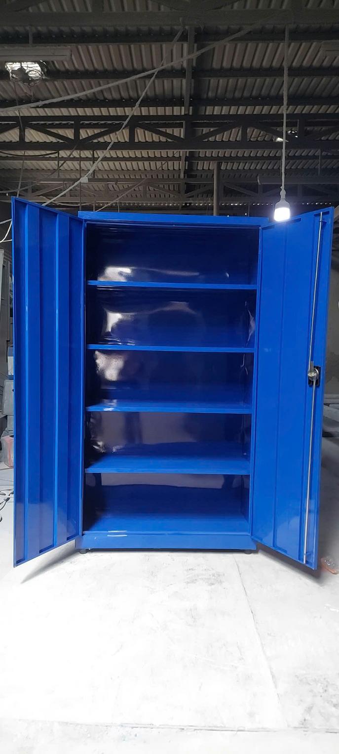 Bố trí 4 ngăn giúp phân loại hồ sơ, truy xuất nhanh chóng.