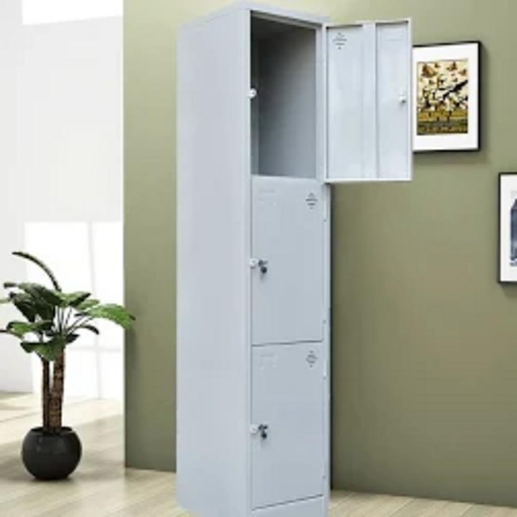 Khóa liền tay nắm kết hợp tai khóa móc cho an toàn kép.