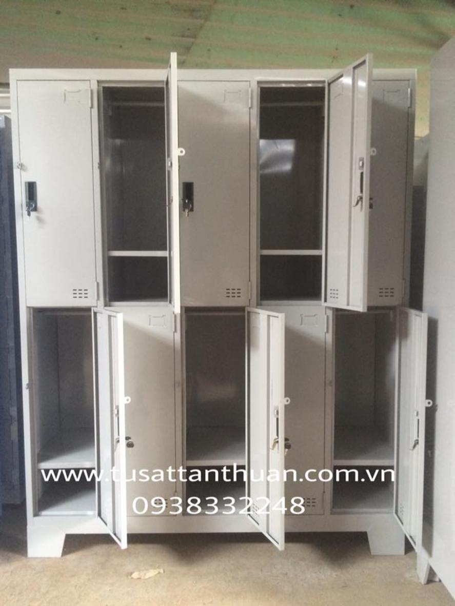 Mỗi ngăn có khóa riêng biệt giúp bảo vệ tài sản cá nhân an toàn.