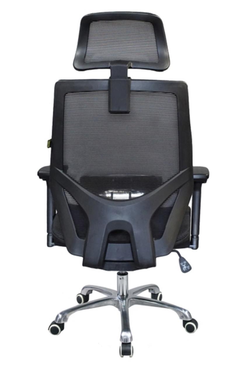 Khung nhựa bọc lưới thoáng khí giúp tạo sự thông thoáng và giảm nóng bức khi sử dụng.