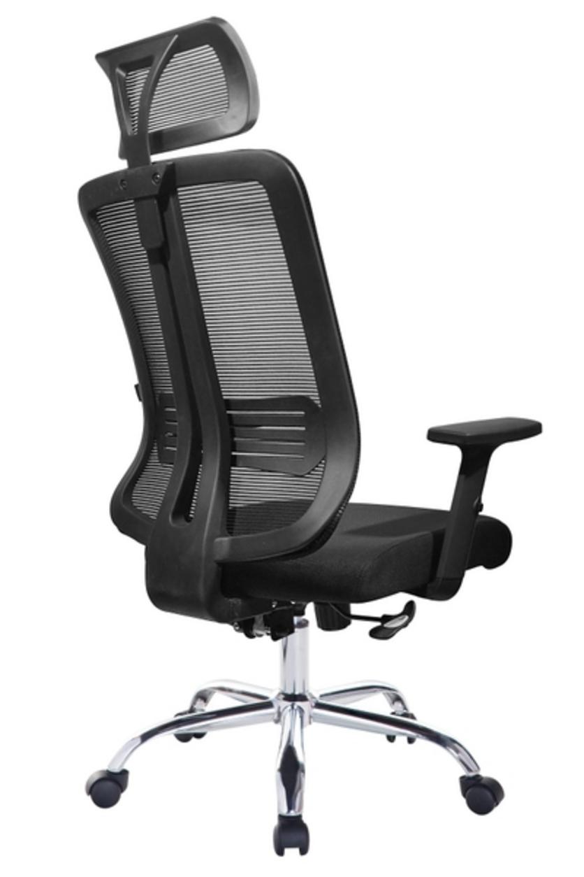 Khung nhựa bọc lưới thoáng khí chất liệu cao cấp cung cấp sự thoáng mát tối ưu cho người dùng.