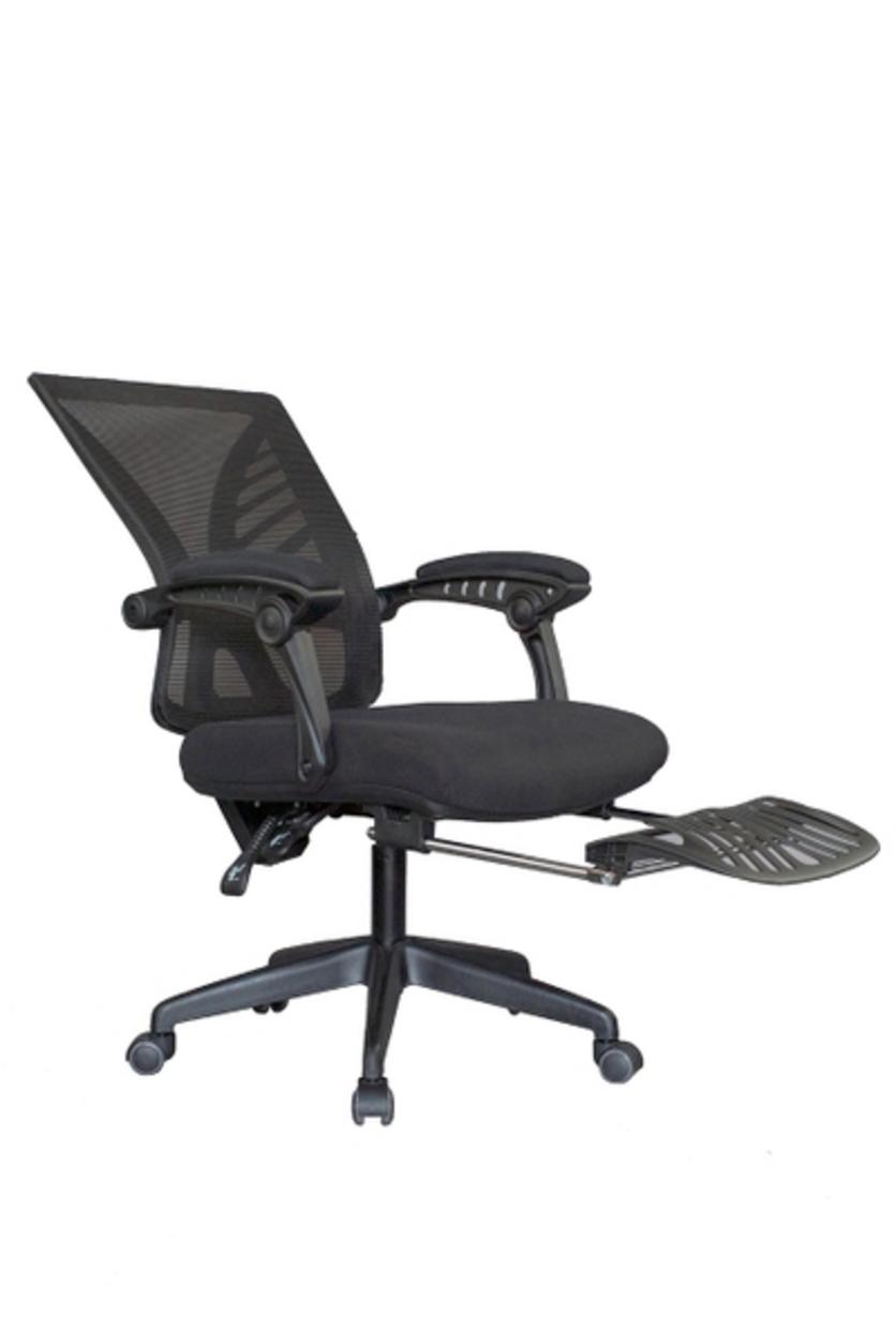 Khung nhựa cao cấp kết hợp lưng vải lưới mang lại sự thông thoáng tối ưu.