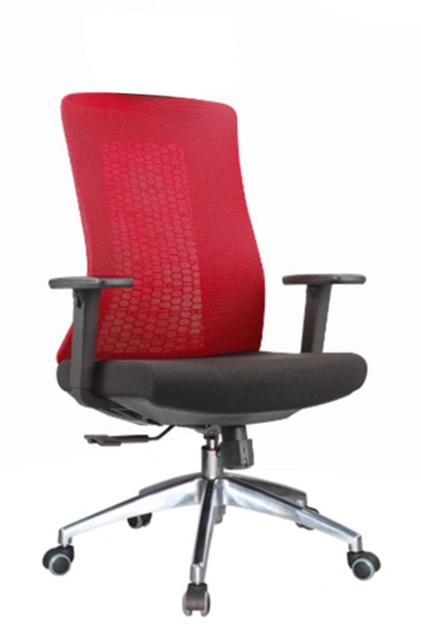 Khung nhựa đen và vải lưới thoáng mát của Ghế văn phòng DP8335 giúp giảm nóng bức khi ngồi lâu.