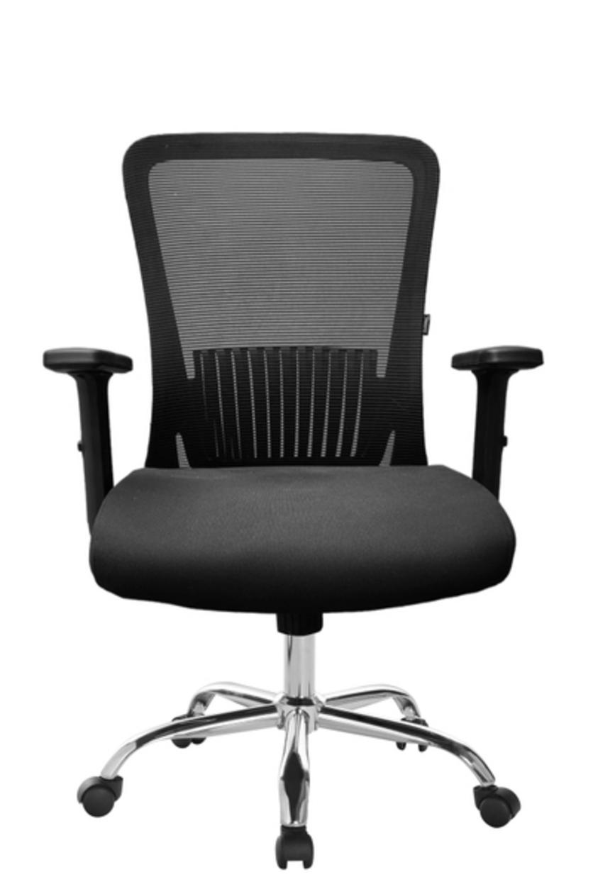 Khung nhựa đen cách điệu bọc vải lưới thoáng khí của Ghế văn phòng DP8374.