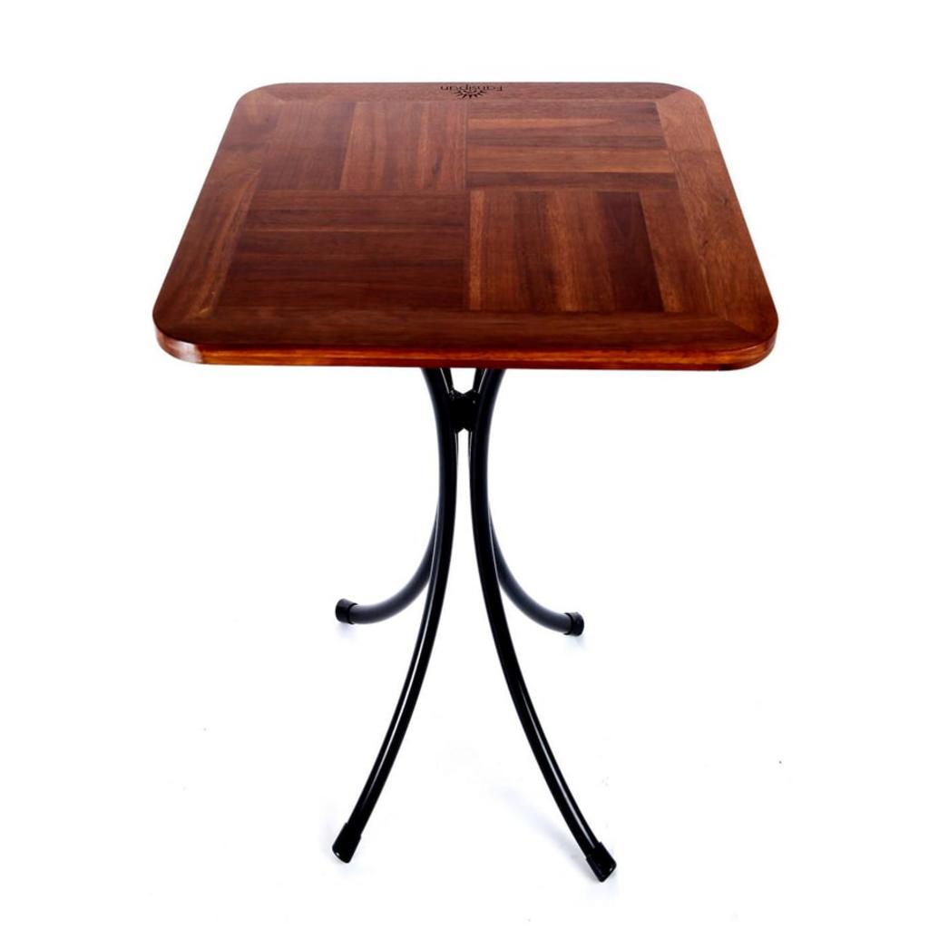 Khung sắt ống tròn sơn tĩnh điện giúp giữ vững kết cấu sản phẩm.