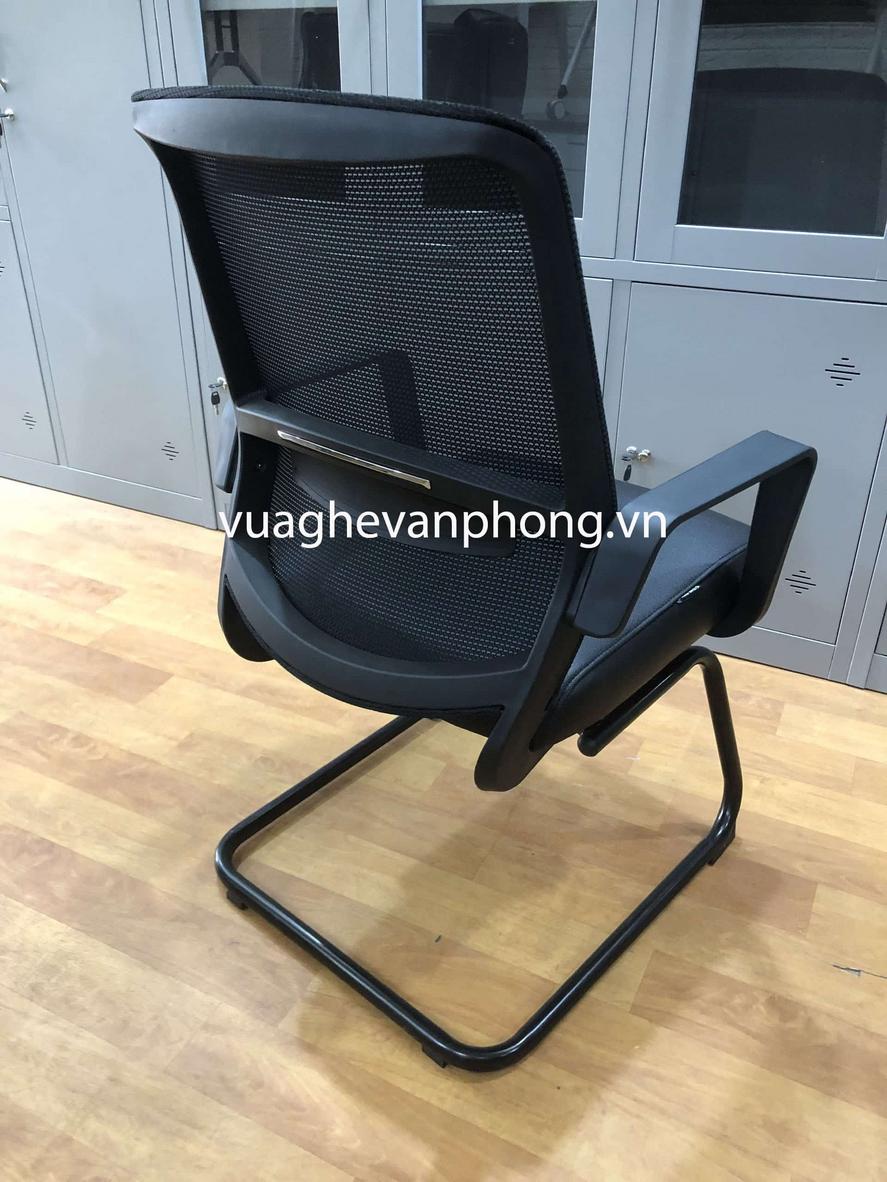 Khung thép inox 201 chống gỉ của Ghế văn phòng DP429 mang lại độ bền lâu dài.