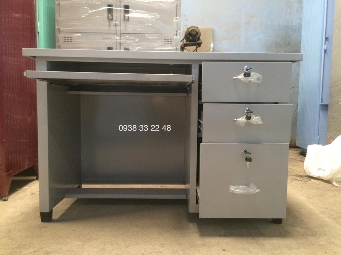 Hình ảnh mô tả kích thước tiêu chuẩn của bàn.