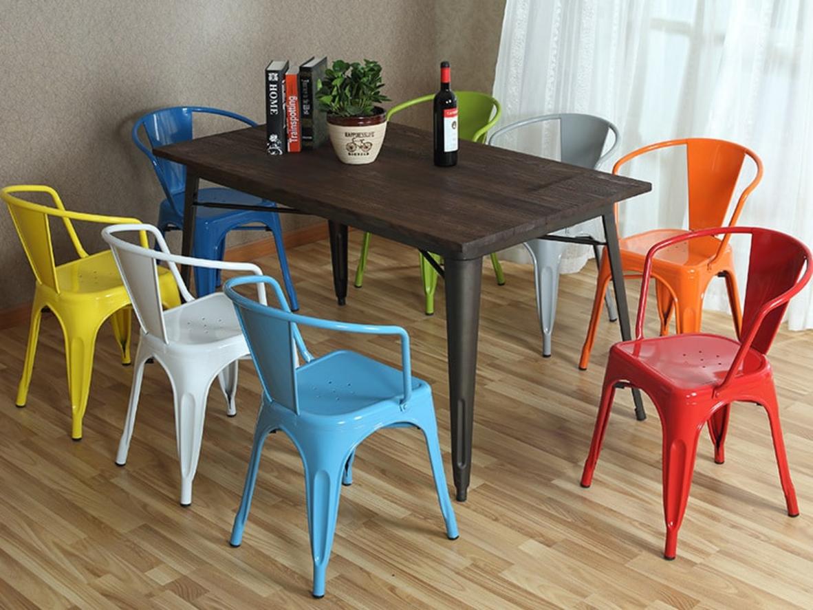 Kích thước ghế chuẩn, phù hợp đa dạng không gian nội thất và ngoại thất.