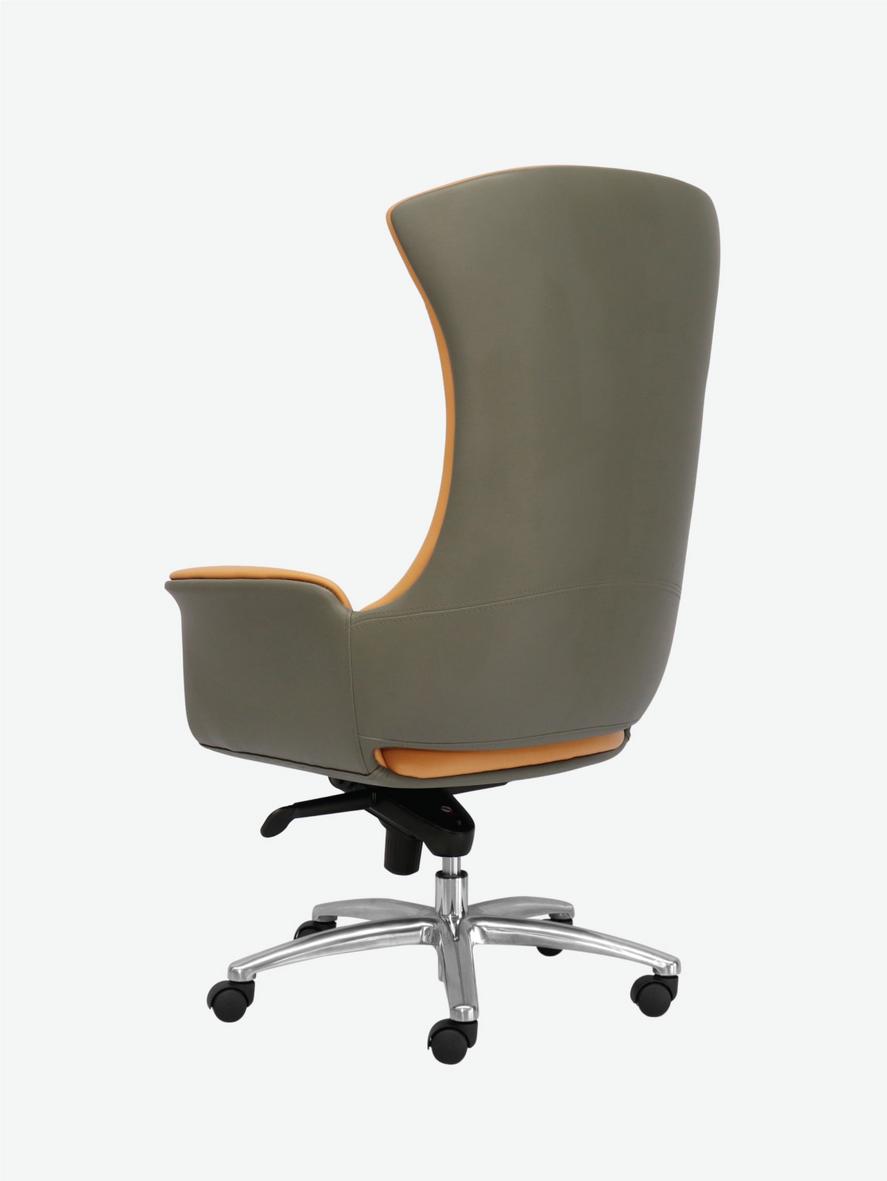 Kích thước tiêu chuẩn phù hợp với bàn ăn 4 người, dễ bố trí trong nhiều không gian.