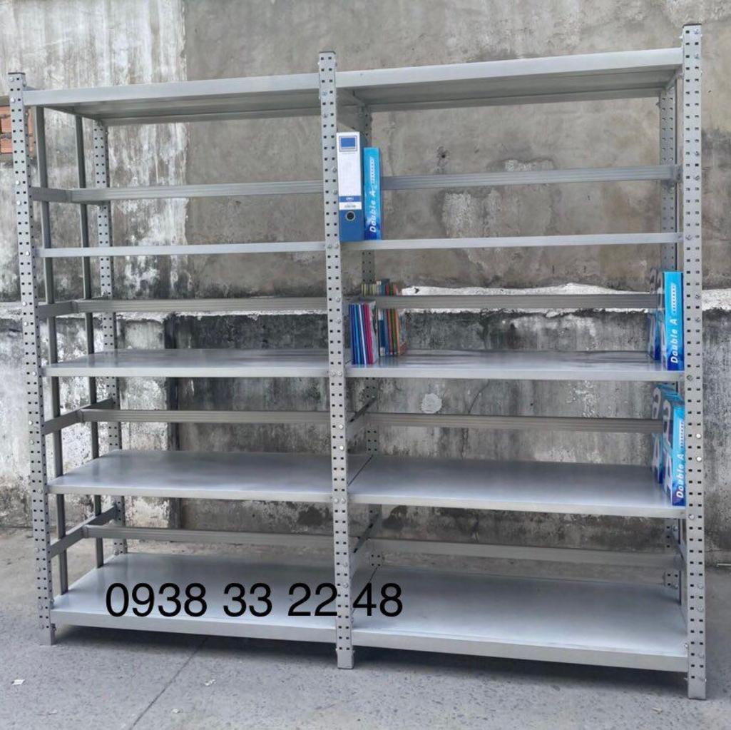 Kích thước tiêu chuẩn thoải mái đáp ứng nhu cầu lưu trữ đa dạng.