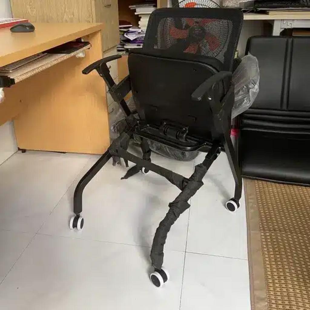 Lưng ghế lưới thoáng mát của Ghế xếp DP453 mang lại sự dễ chịu tối ưu.