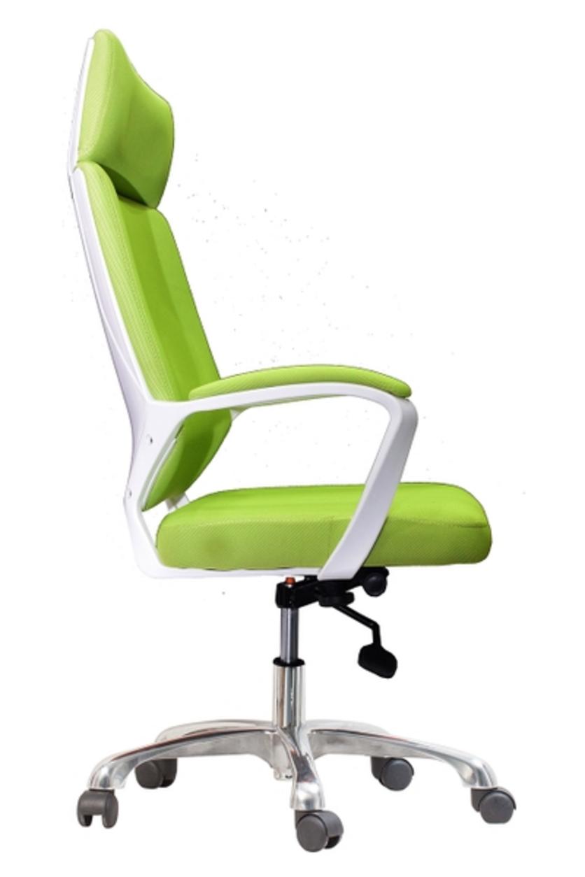 Mâm điều khiển 2 cần giúp dễ dàng tùy chỉnh độ cao và ngả lưng thoải mái.