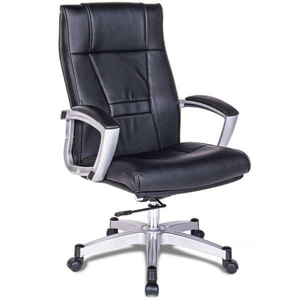 Mâm ngã lò xo với 2 cần điều chỉnh linh hoạt, nâng tầm trải nghiệm ngồi.