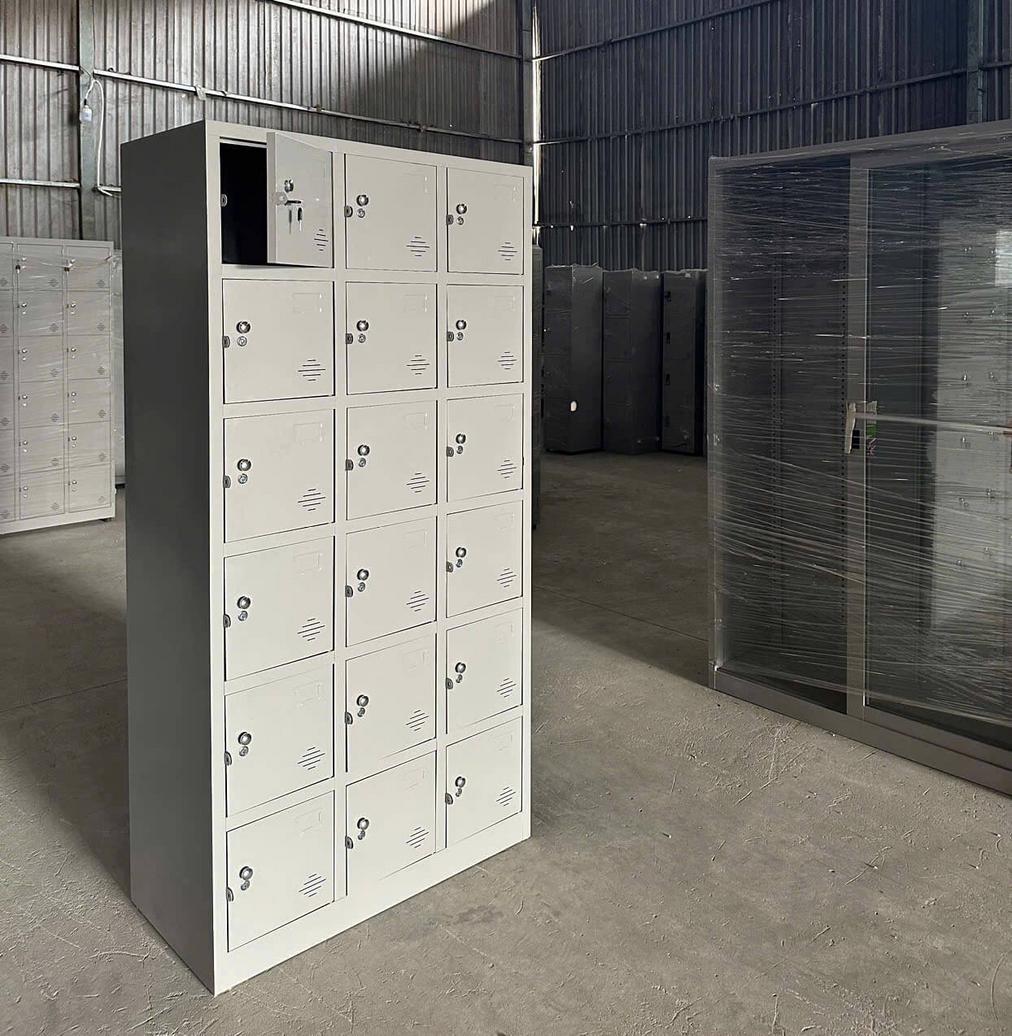 Màu ghi xám bền bỉ, phù hợp với nhiều phong cách nội thất khác nhau.