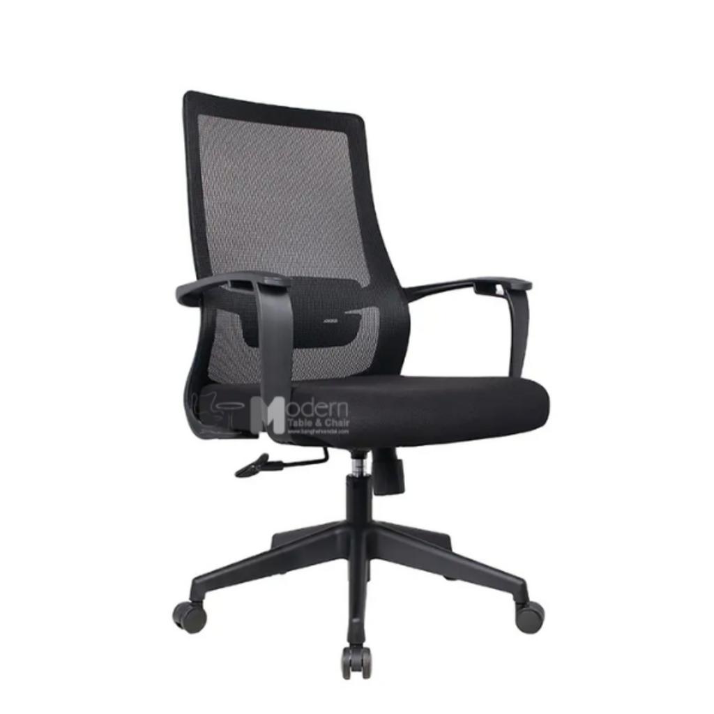 Khung nhựa liền tay chắc chắn và thiết kế tối giản của Ghế văn phòng DP4527.