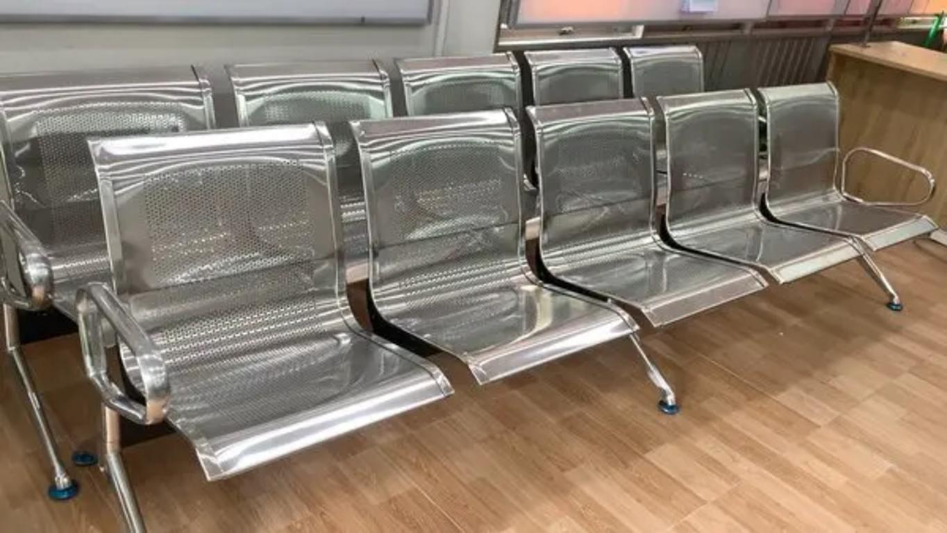 Hình ảnh thể hiện sự tin cậy và chuyên nghiệp của Siêu Thị Đại Việt khi bán ghế băng chờ DPY19 inox.