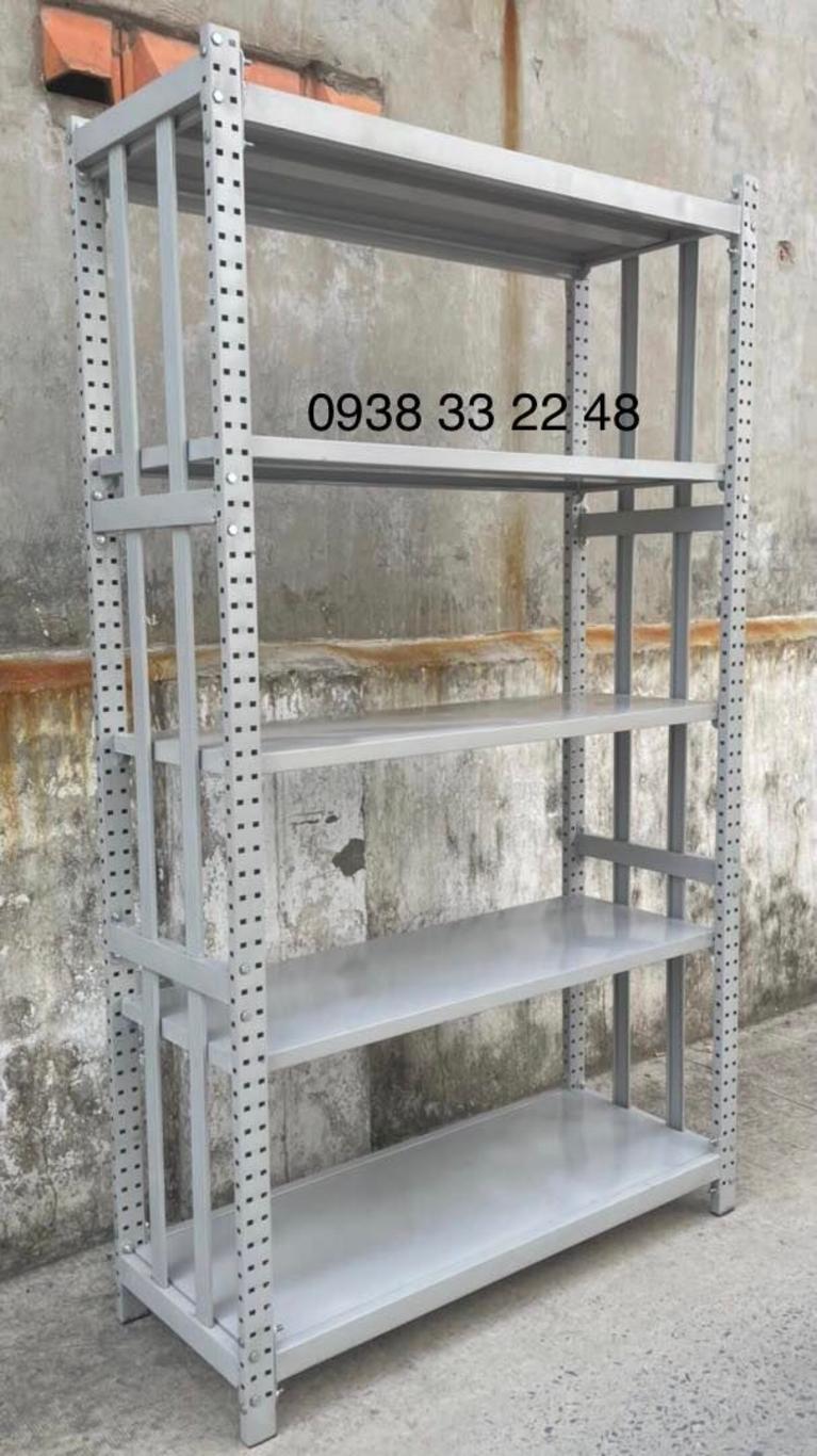 Đội ngũ chuyên nghiệp tại Siêu Thị Đại Việt luôn sẵn sàng phục vụ khách hàng.