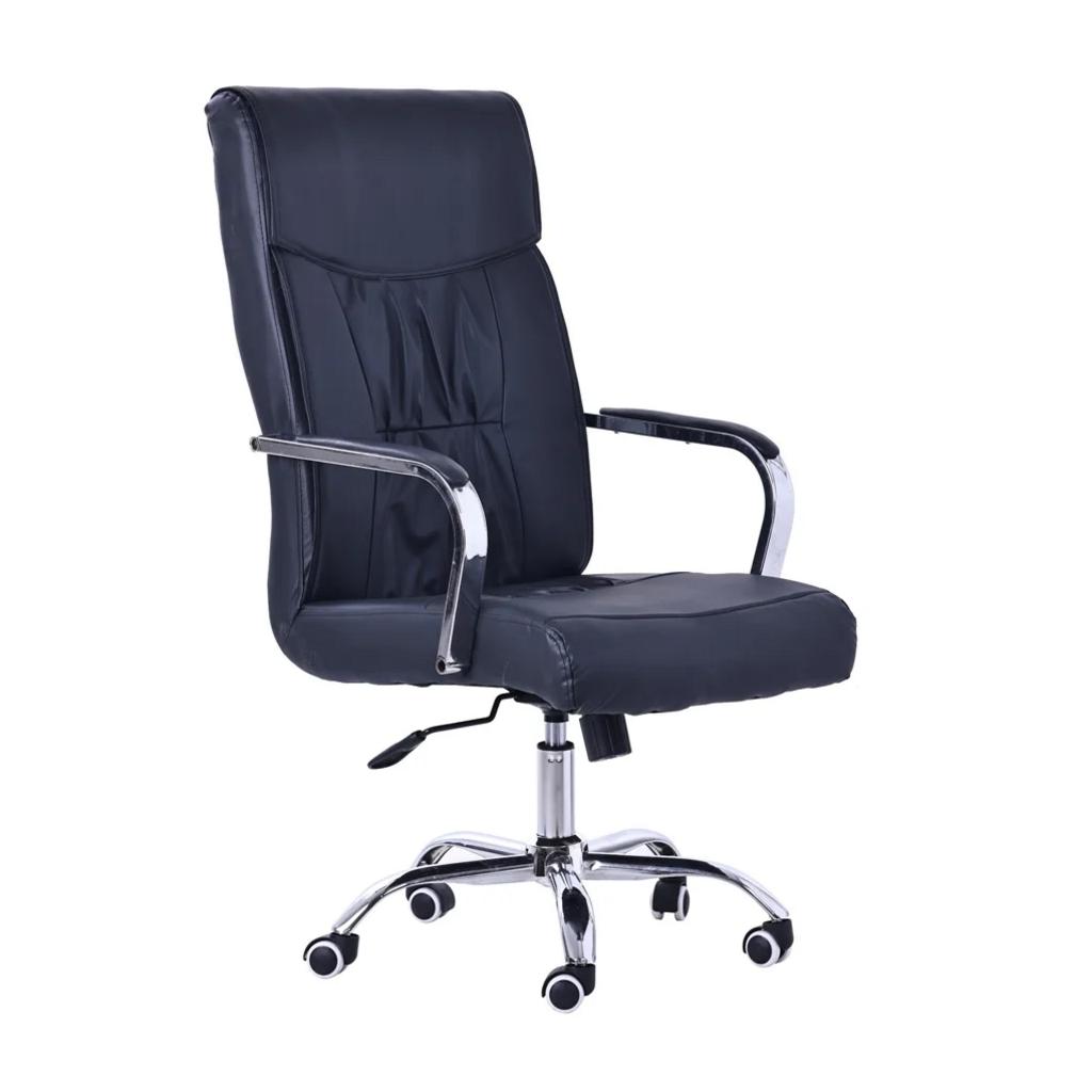 Nệm mút dày bọc vải hoặc simili mang đến sự êm ái và thẩm mỹ cao cho ghế DP4111.