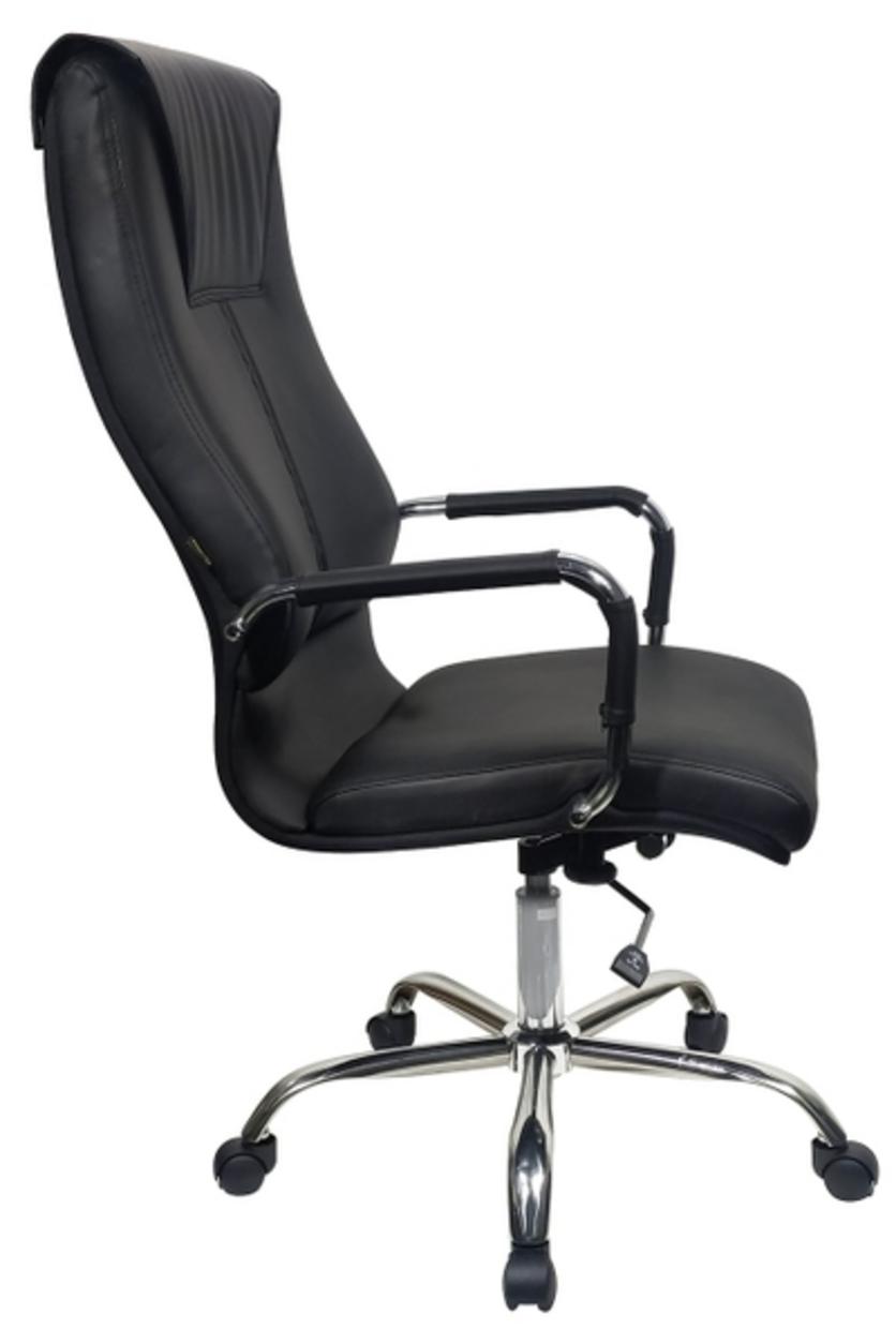 Nệm mút dày êm ái bọc simili cao cấp mang đến trải nghiệm ngồi thoải mái và sang trọng.