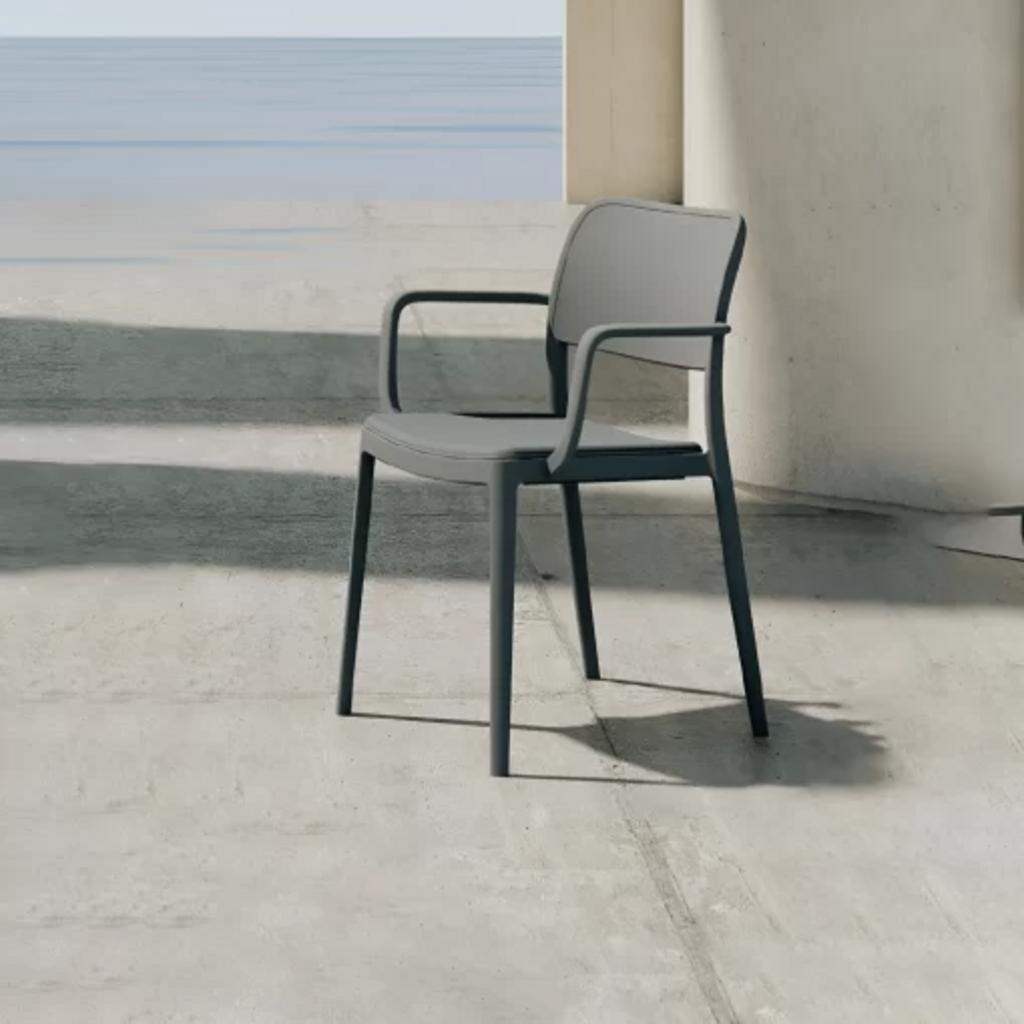 Chất liệu nhựa PP cao cấp giúp Ghế 3054A bền bỉ, dễ dàng vệ sinh.