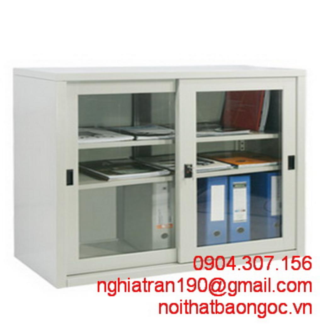 Hình ảnh minh họa cánh kính trượt nhẹ nhàng, tiện lợi cho văn phòng hiện đại.