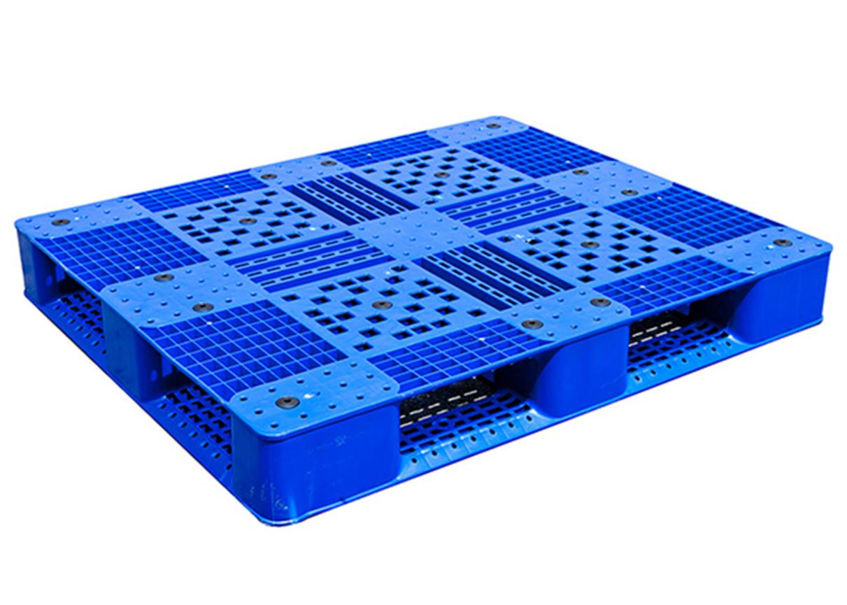 Pallet 402 (HDPE chính phẩm) — thiết kế chuẩn 1200x1000x150 mm, phù hợp lưu kho và vận chuyển công nghiệp.