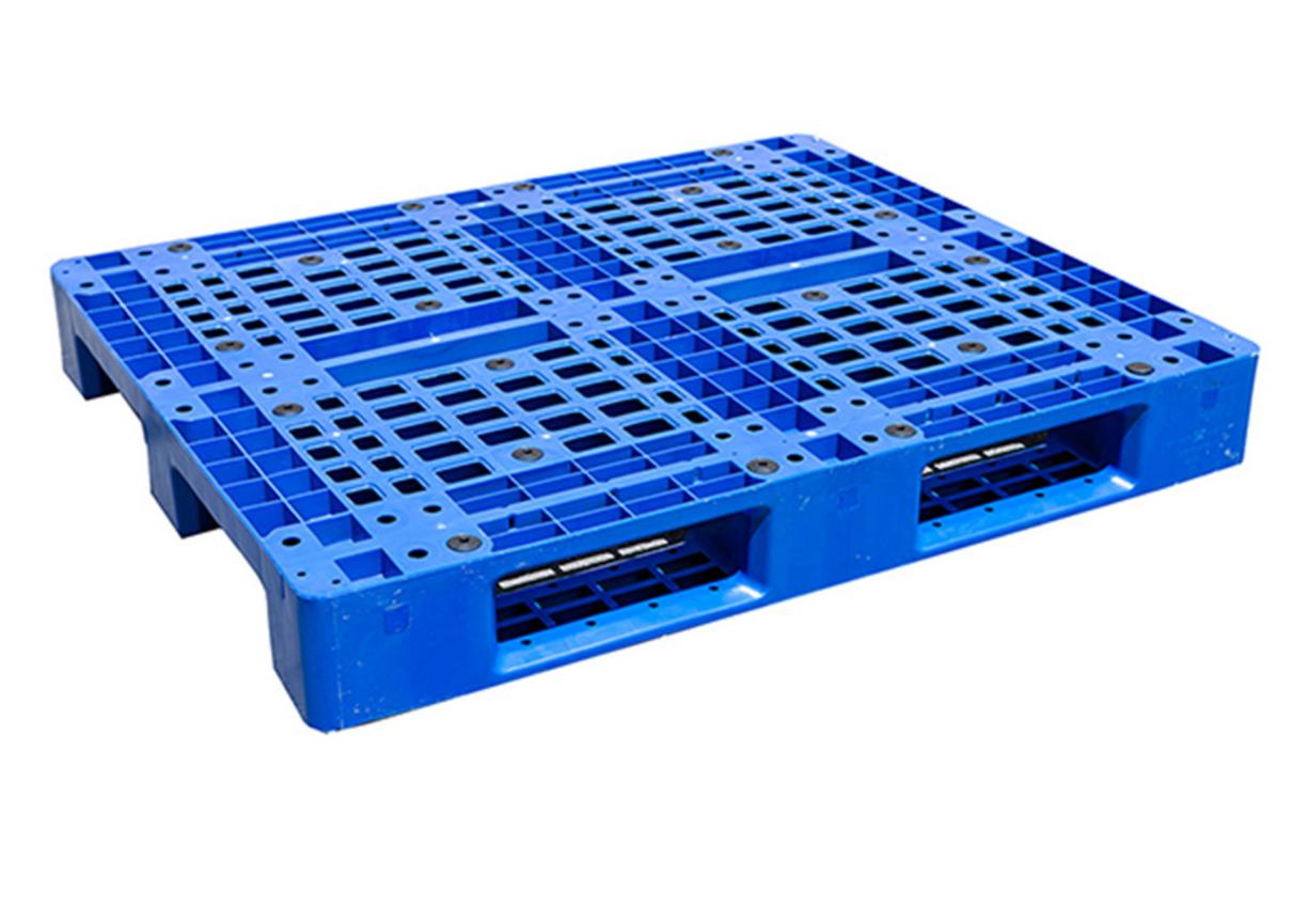 Pallet 466 (HDPE) — bền nhẹ, dễ vận hành trong kho chuyên nghiệp.