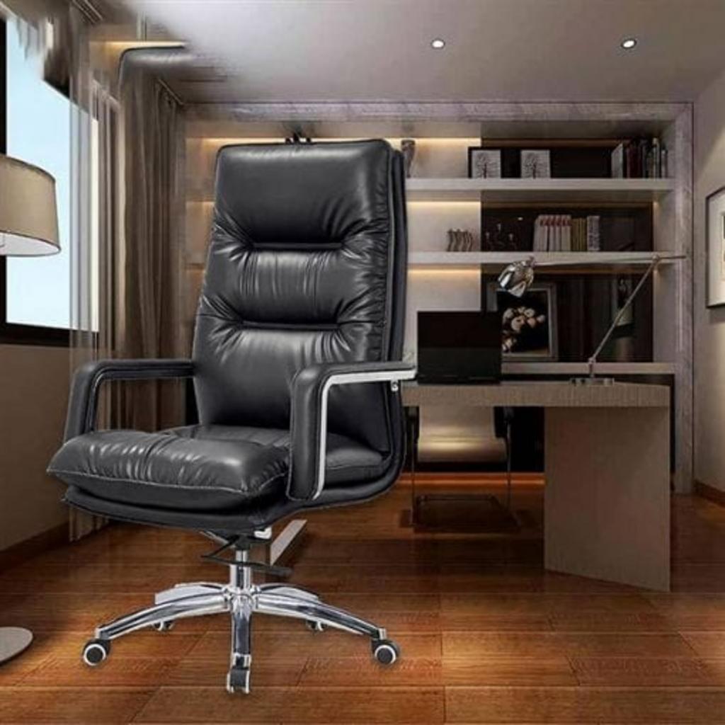 Piston khí nén bền bỉ, giúp điều chỉnh độ cao ghế linh hoạt.