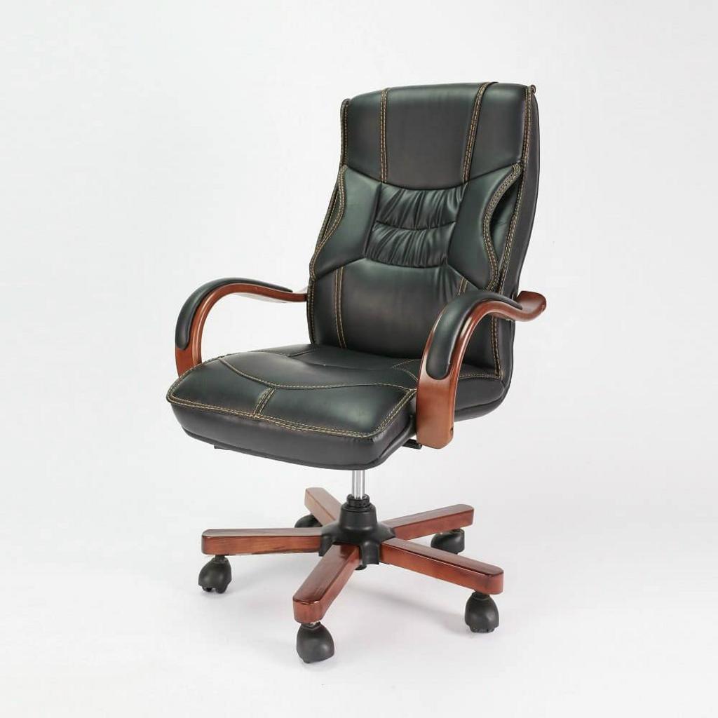 Piston khí nén mạ crom chịu lực giúp điều chỉnh chiều cao ghế dễ dàng.