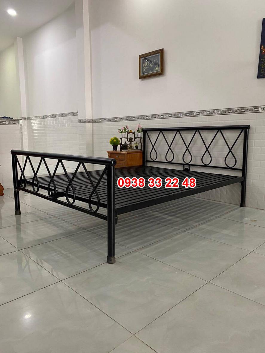 Hình ảnh Siêu Thị Đại Việt với nhân viên thân thiện, thể hiện sự tin cậy và chuyên nghiệp.