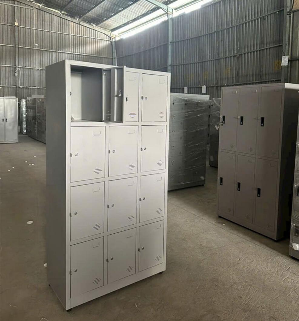 Đội ngũ nhân viên tận tâm của Siêu Thị Đại Việt luôn sẵn sàng hỗ trợ khách hàng.