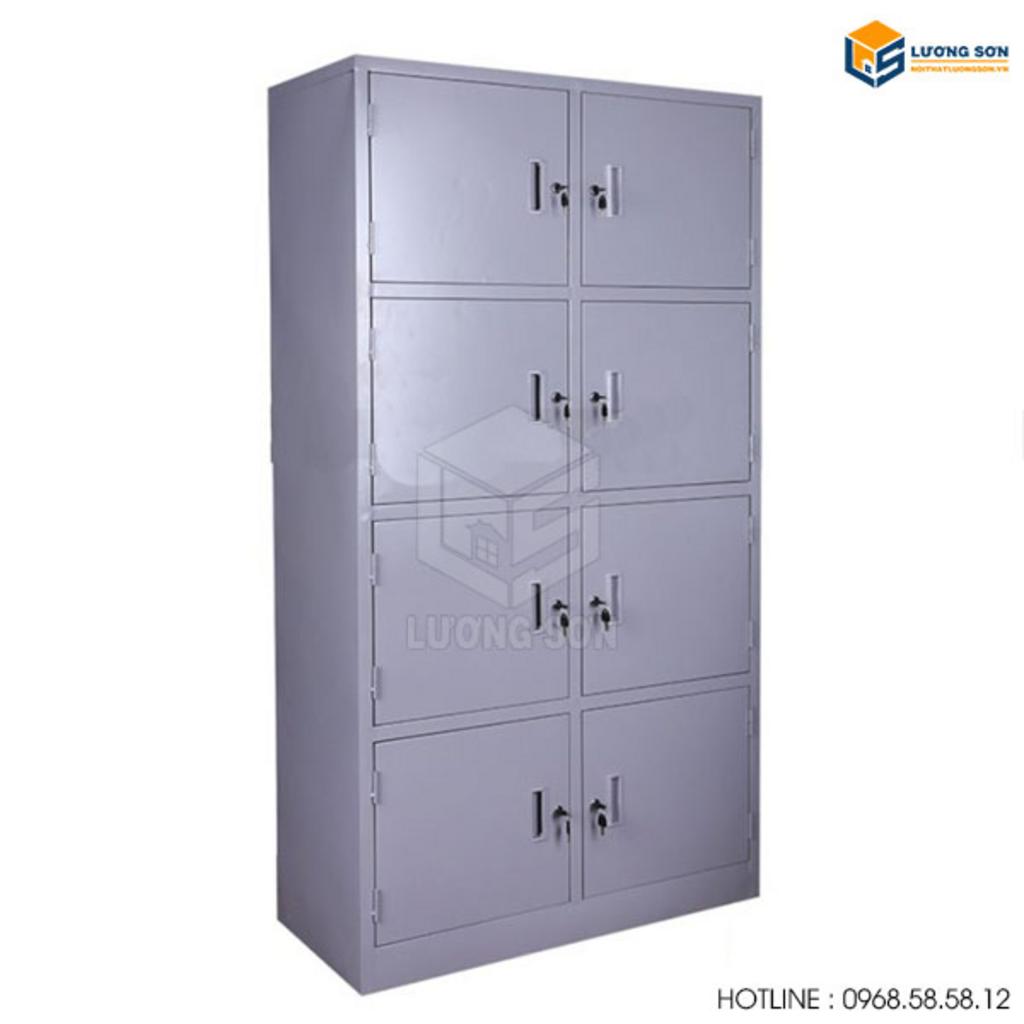 Hình ảnh cửa hàng Siêu Thị Đại Việt cùng nhân viên thân thiện, biểu tượng của sự tin cậy và chuyên nghiệp.