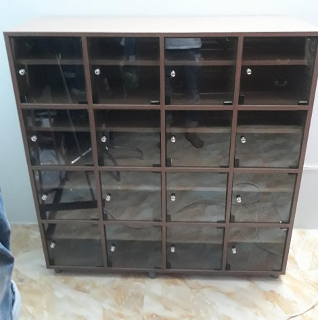 Ảnh cửa hàng Siêu Thị Đại Việt với nhân viên tư vấn thân thiện, tạo cảm giác tin cậy cho khách hàng.