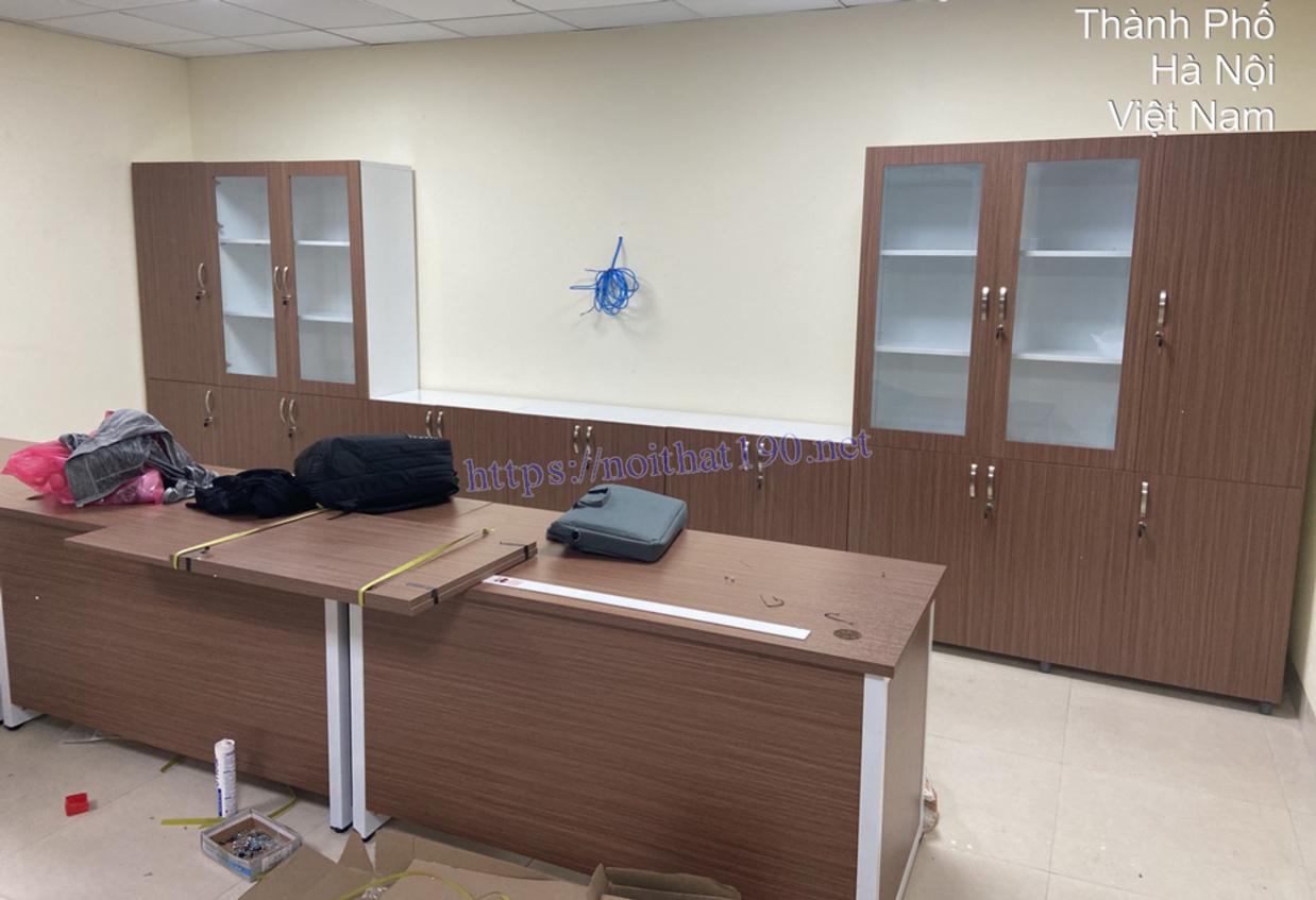 Bản lề giảm chấn mang lại trải nghiệm đóng mở mượt mà, êm ái.