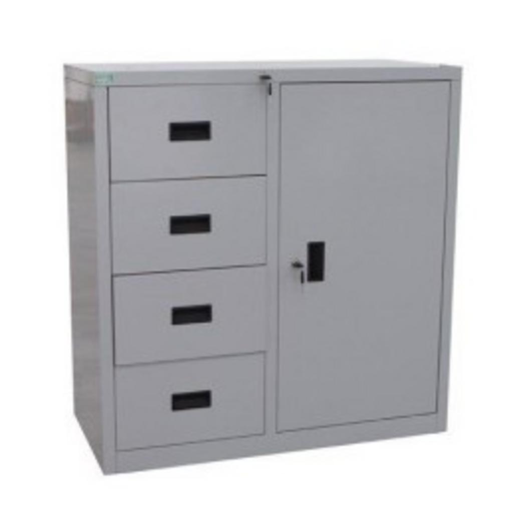 Lớp sơn tĩnh điện chống gỉ bảo vệ bề mặt tủ.