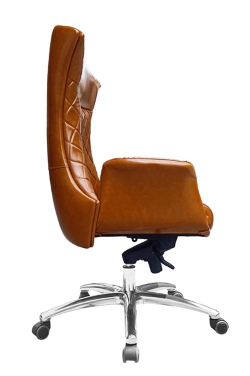 Chân ghế nhôm đúc nhập khẩu đảm bảo độ bền và tính thẩm mỹ cho Ghế văn phòng DP989.