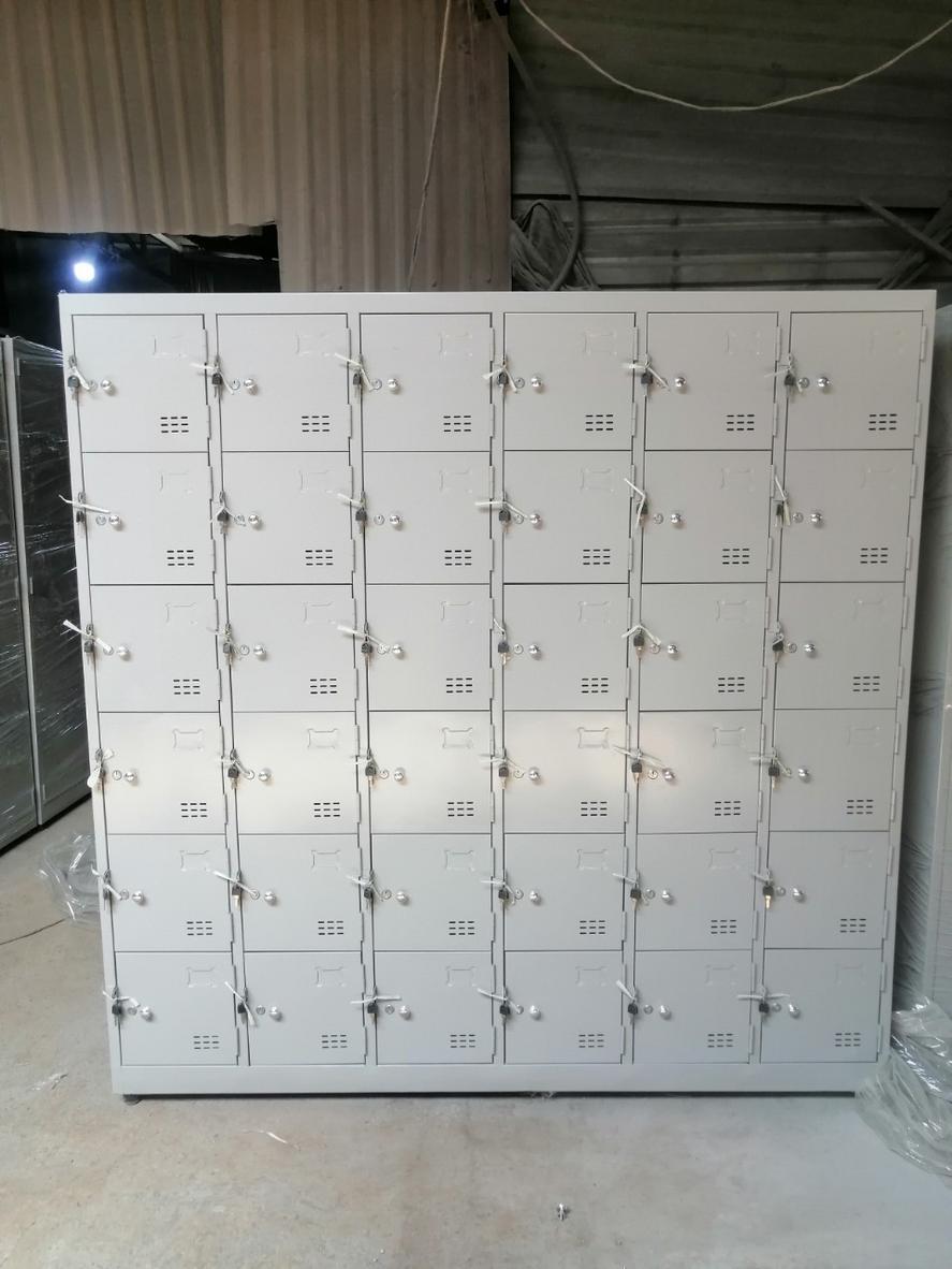 Tủ 60 ngăn tối ưu cho nhà máy, văn phòng, trường học — lưu trữ tập trung cho 60 nhân viên.